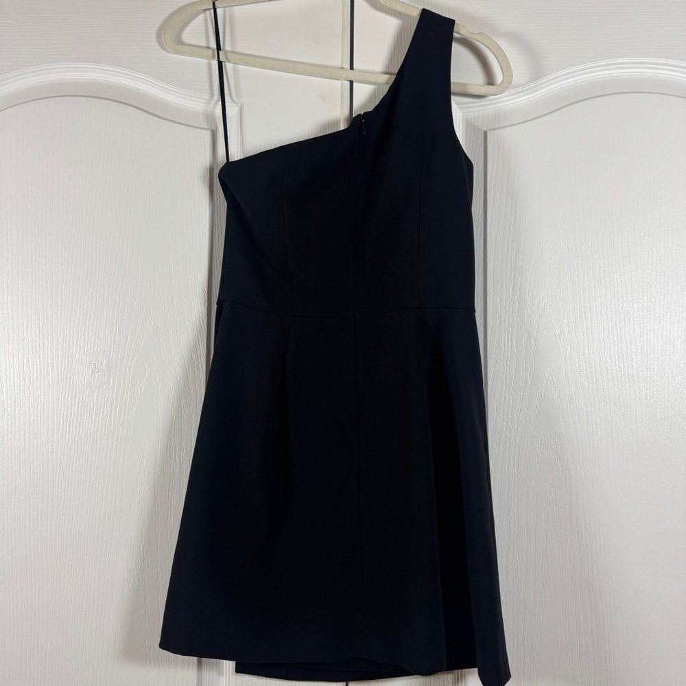French Connection Black Whisper One Shoulder Envelope Dress Size 4 - Picture 3 of 7